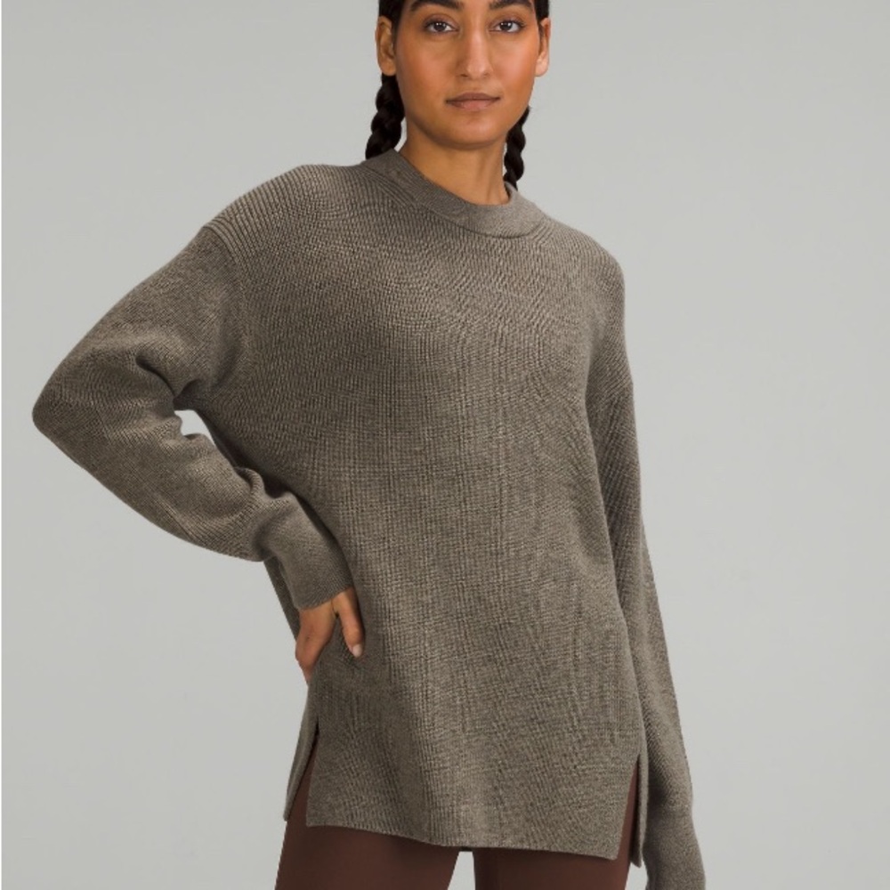 Lululemon Merino Wool-Blend Ribbed Crewneck Sweater - size 6